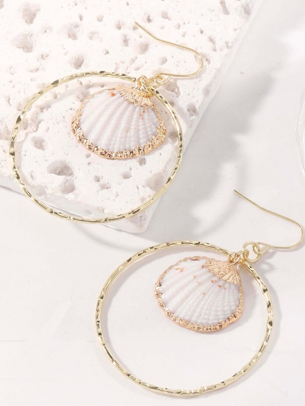 Clam Sea Shell Scallop Dangle Hoop Earrings